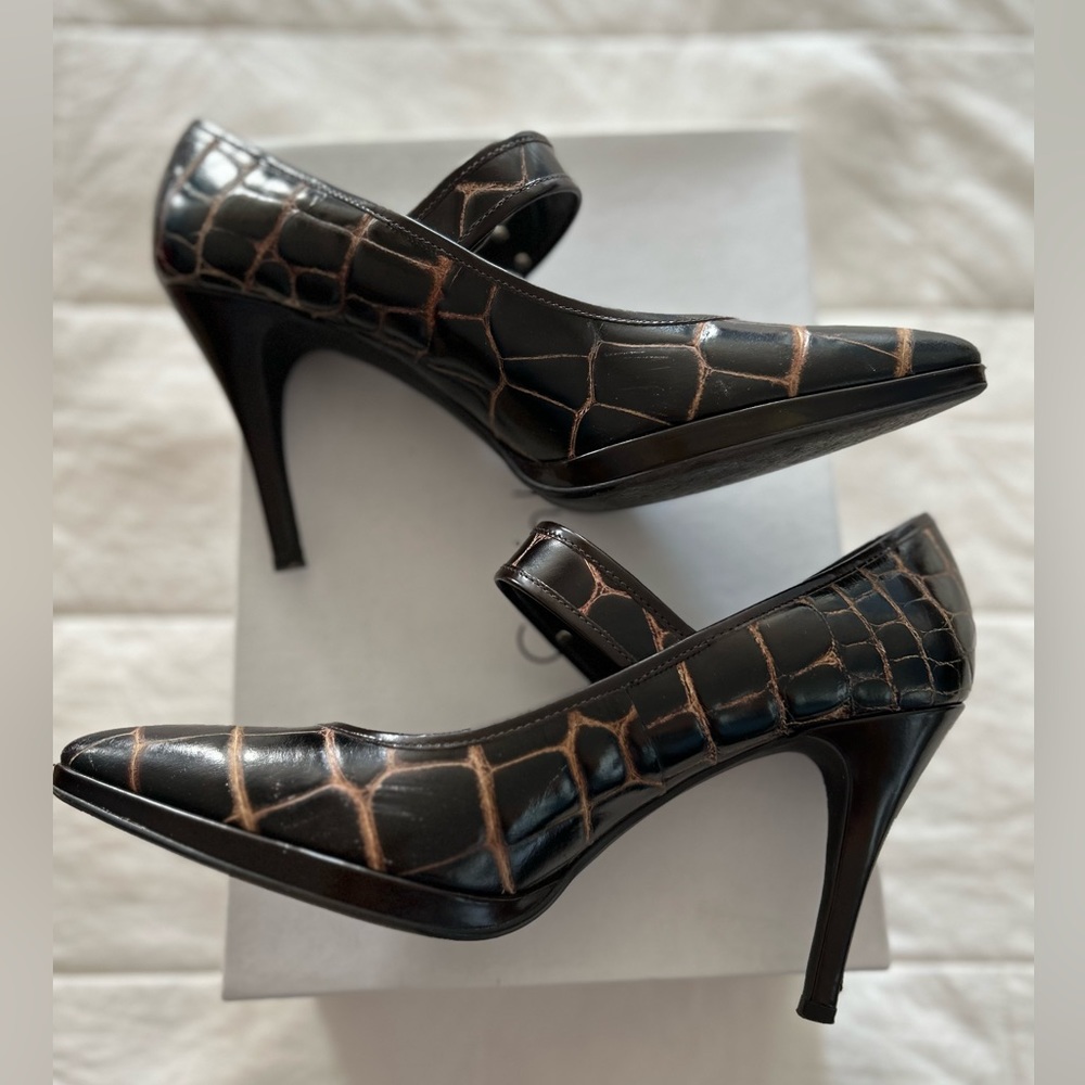 Size 10 Calvin Klein Heels